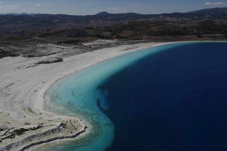 "Salda G&ouml;l&uuml;'ne makineli ara&ccedil; sokan y&uuml;klenici firmaya ceza verildi"