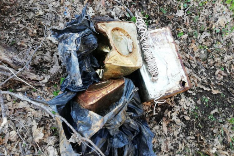 Toprağa g&ouml;m&uuml;l&uuml; 105 kilo patlayıcı ele ge&ccedil;irildi