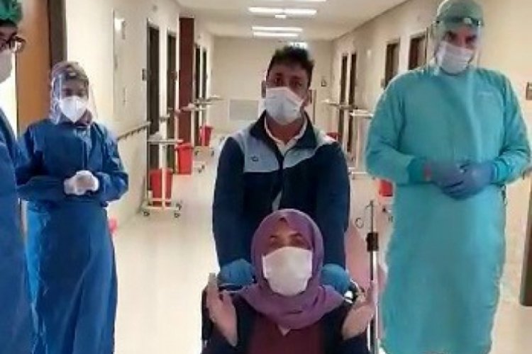 Koronayı yenen hasta alkışlarla taburcu edildi