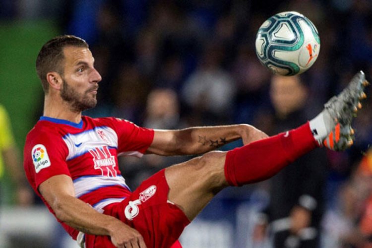 Corona g&uuml;nlerinde Roberto Soldado s&uuml;rprizi
