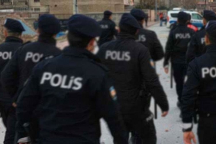 Koronavir&uuml;s'e rağmen ev partileri devam ediyor!