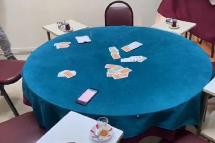 Kumar oynarken yakalanan 14 kişiye, 44 bin 100 lira ceza