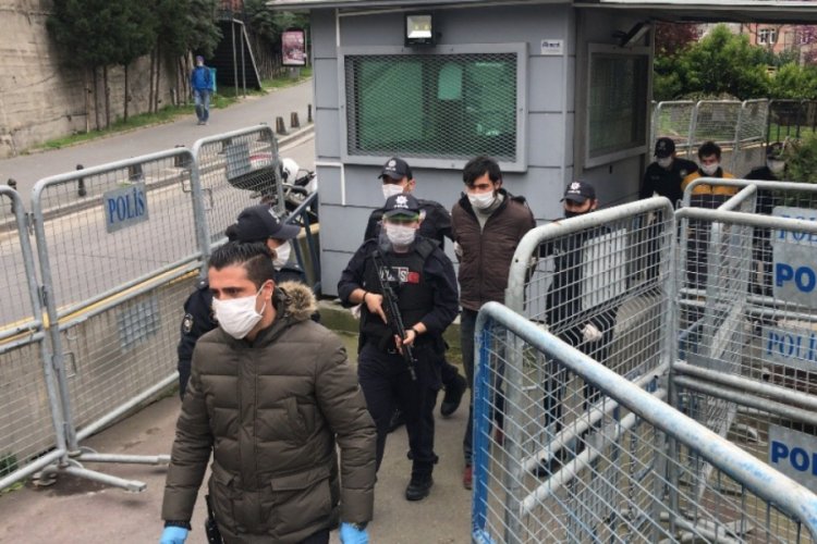 İstanbul'un g&ouml;beğinde kurşun &ccedil;alan "t&uuml;rbe &ccedil;etesi" &ccedil;&ouml;kertildi