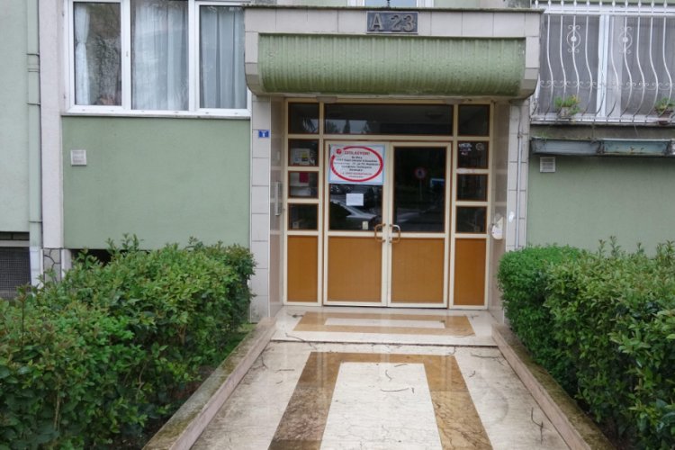 8 katlı apartman karantinaya alındı