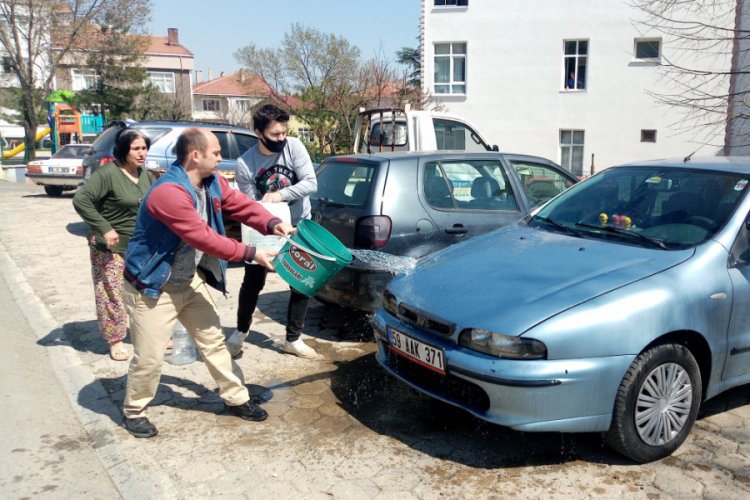 Otomobili k&uuml;l olmaktan kurtardı