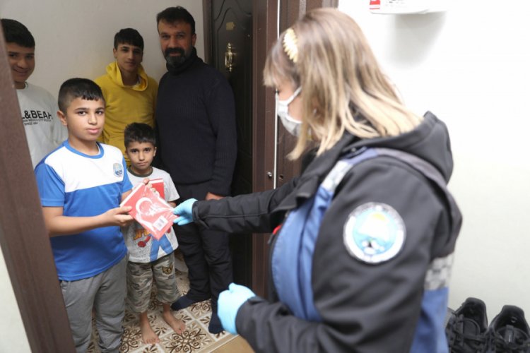 Bursa Mudanya'da 23 Nisan evlere taşınıyor