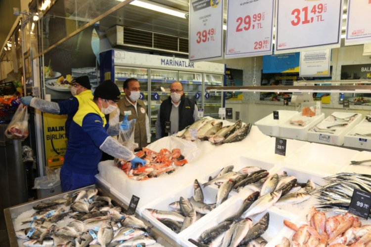 Bursa'da balık t&uuml;ketim kampanyası start aldı