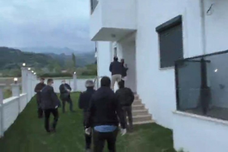 L&uuml;ks villaya kumar baskını