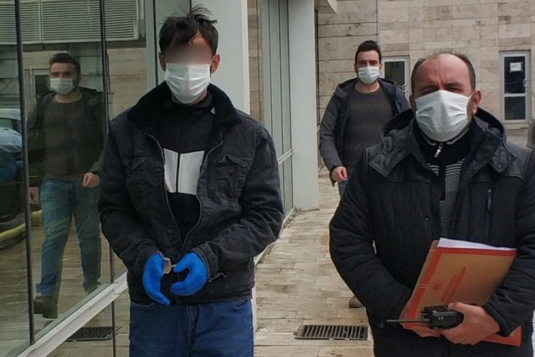 &Uuml;vey babası ve &uuml;vey kardeşini t&uuml;fekle yaralamıştı! Tutuklandı