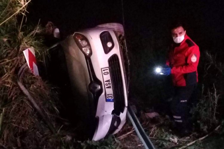 &Ouml;nce takla attılar, sonra otomobilden ka&ccedil;tılar