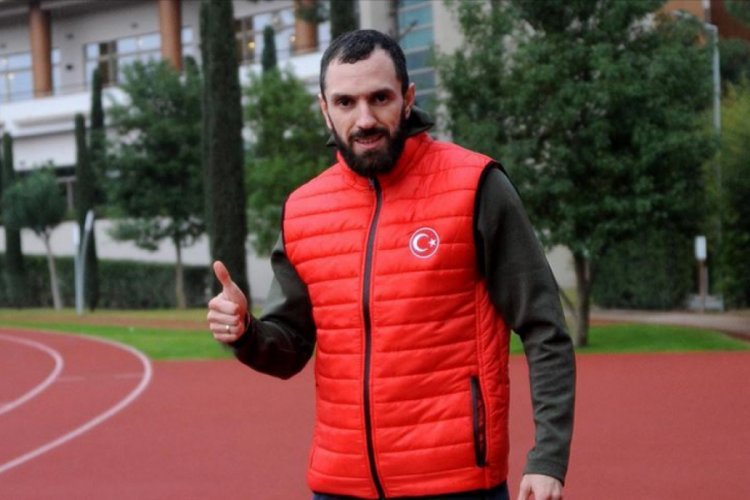 D&uuml;nya şampiyonu milli atlet Ramil Guliyev: O duygu artık silinmez