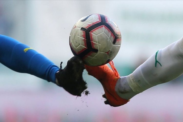 G&ouml;zler, haziranda kontratı bitecek futbolcuların &uuml;zerinde