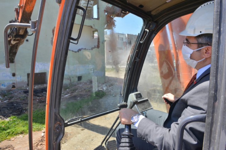 Bursa Yıldırım'da trafik sorunu &ccedil;&ouml;z&uuml;l&uuml;yor