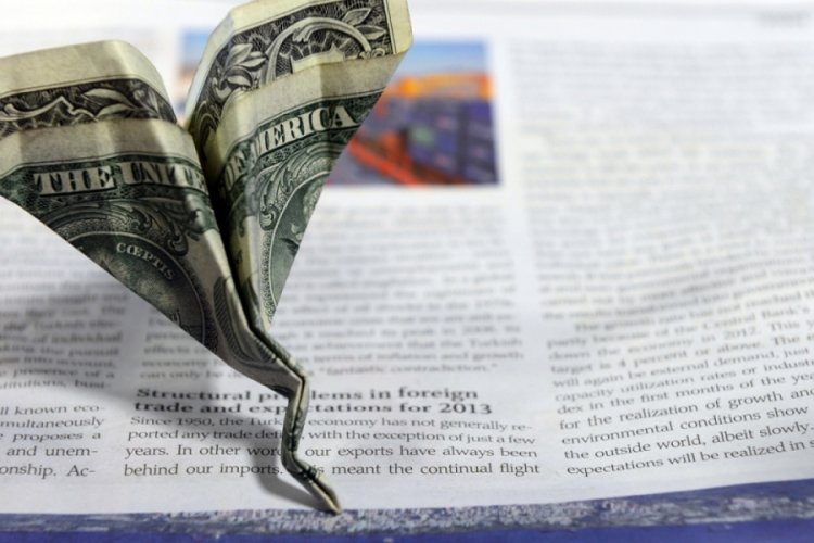 Dolar d&uuml;ş&uuml;şe ge&ccedil;ti