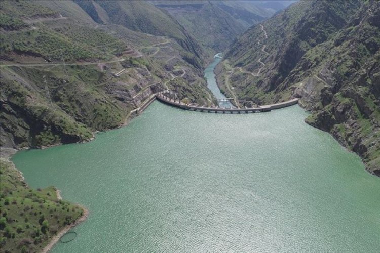 Atat&uuml;rk Barajı'ndan Harran Ovası'na su verilmeye başlandı