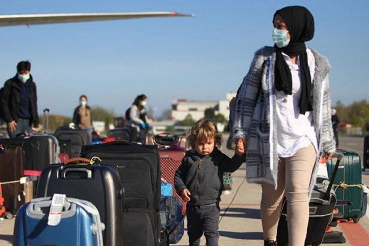 Hollanda'daki 349 T&uuml;rk vatandaşı Samsun'a getirildi