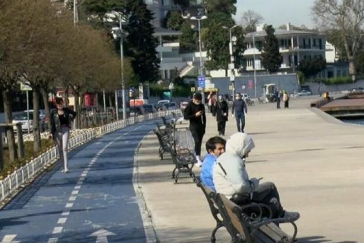 Yasağa saatler kala İstanbul'da sahillerde yoğunluk oluştu