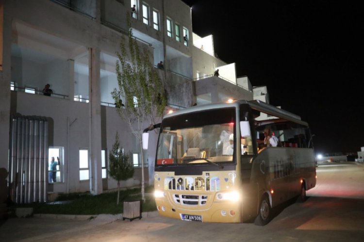 KYK yurdunda karantinadaki vatandaşlara moral konseri