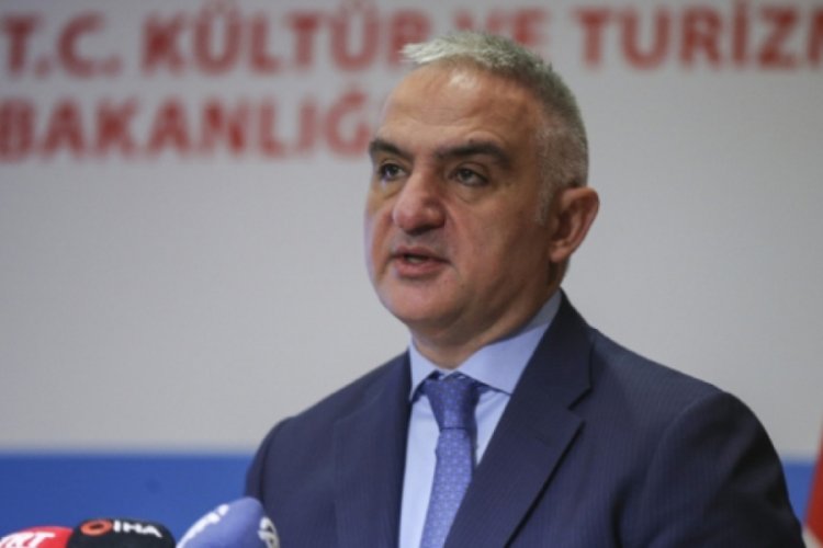 Bakan a&ccedil;ıkladı: Mayısın sonuna doğru normalleşmenin m&uuml;mk&uuml;n olacağını d&uuml;ş&uuml;n&uuml;yorum