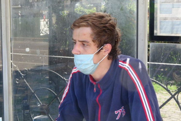 Bursa'da sokağa &ccedil;ıkma yasağını ihlal eden gence ceza