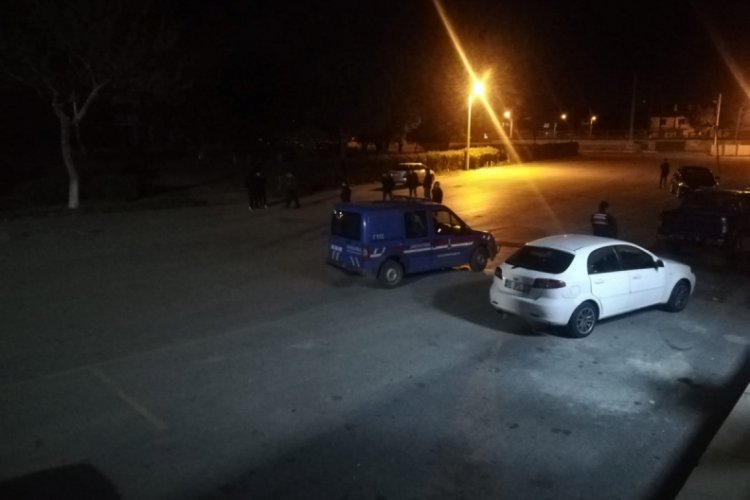 Tartıştığı kişinin kafasını taşla ezerek &ouml;ld&uuml;rd&uuml;