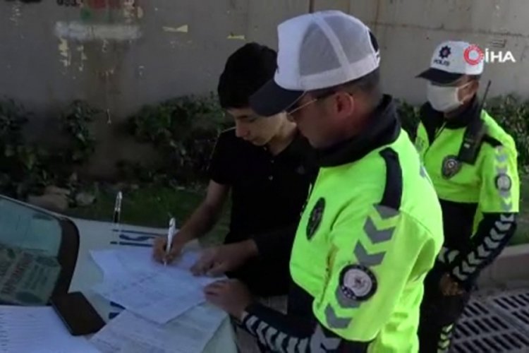 Ceza yemek i&ccedil;in sokağa &ccedil;ıkmış