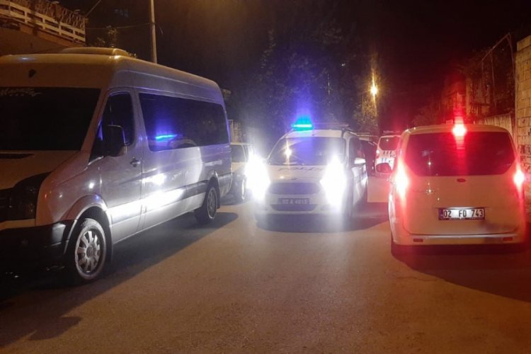 Adıyaman'da kavgayı havaya ateş a&ccedil;arak ayırdılar