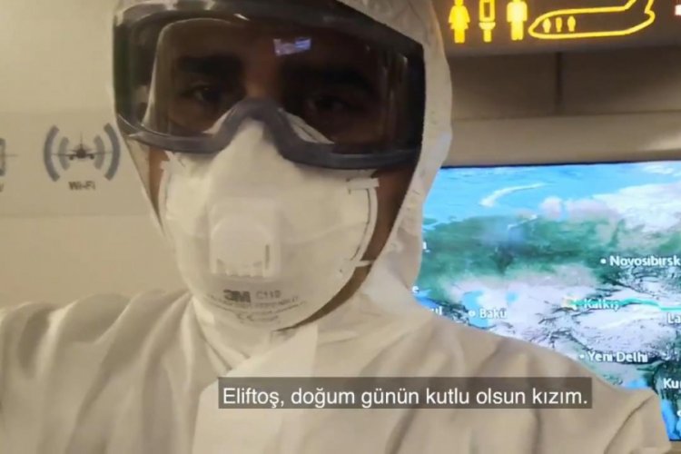 THY kabin amiri kızının doğum g&uuml;n&uuml;n&uuml; 35 bin feette kutladı