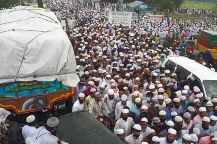 Bangladeş'te kalabalık cenaze t&ouml;reninin ardından 7 k&ouml;y tamamen tecrit edildi
