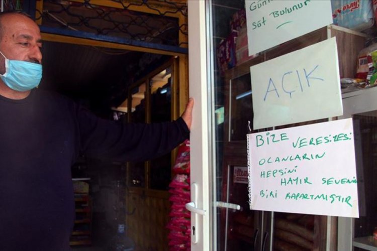 Bir hayırsever 10 bakkalın veresiye defterlerindeki bor&ccedil;ları &ouml;dedi