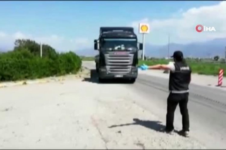 Seyahat izin belgeli tırdan uyuşturucu &ccedil;ıktı