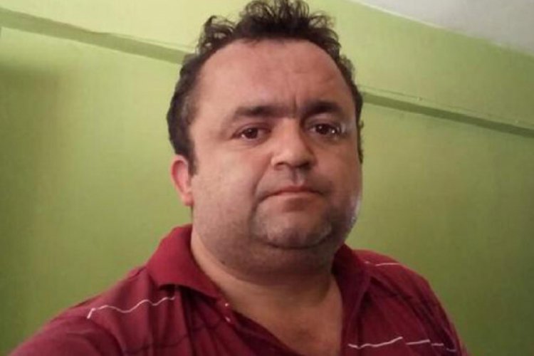 Kamyonun boşalttığı tomrukların altında can verdi