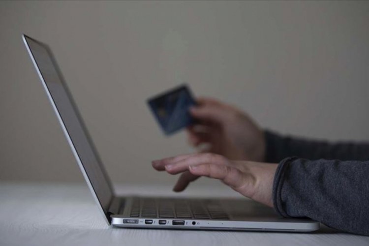 Avrupalıların y&uuml;zde 60'ı internet alışverişi yaptı