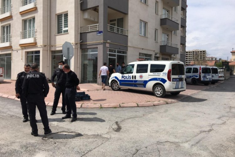 Yaşlı adam evinde &ouml;l&uuml; bulundu