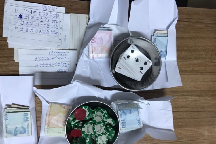 6 kişiye 'kumar' ve 'sosyal mesafe' cezası