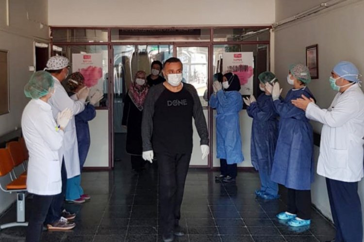 Koronavir&uuml;s&uuml; yenen 4 hasta taburcu edildi
