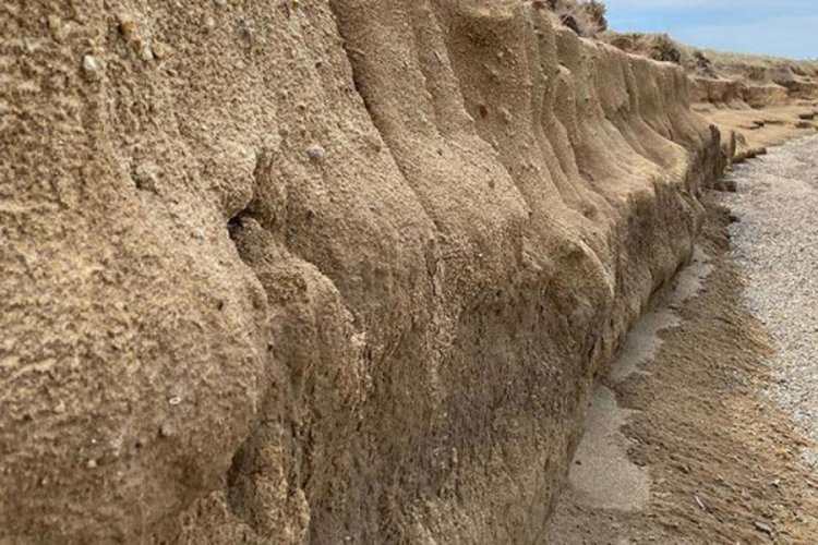 1500 yıllık mezar ortaya &ccedil;ıktı!