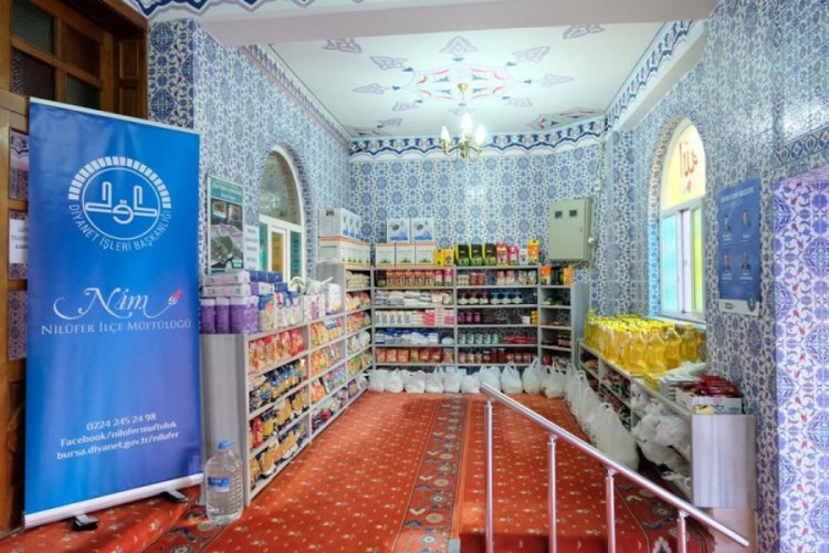 Bursa'da caminin içi ihtiyaç sahipleri için markete çevrildi
