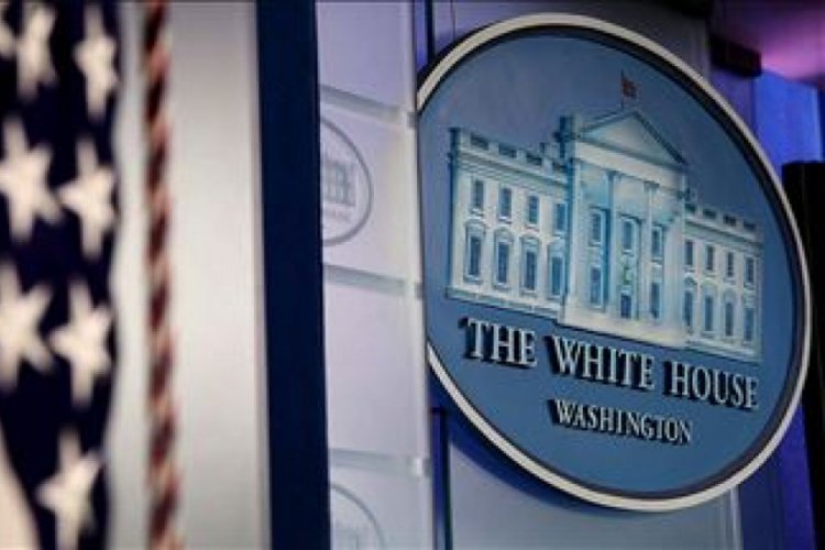 Trump ve Vali Cuomo Beyaz Saray'da koronavir&uuml;s&uuml; g&ouml;r&uuml;şt&uuml;