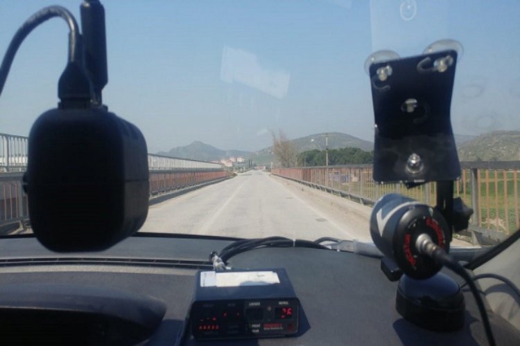 Hız yapan 67 araca para cezası