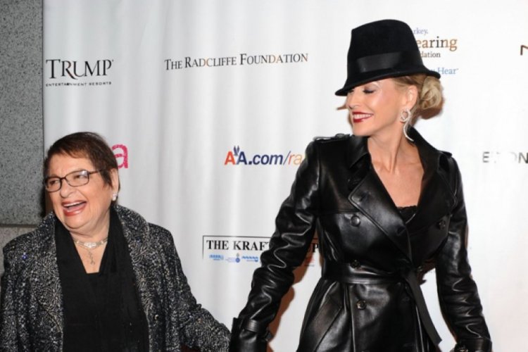 Sharon Stone manevi b&uuml;y&uuml;kannesini corona vir&uuml;sten kaybetti