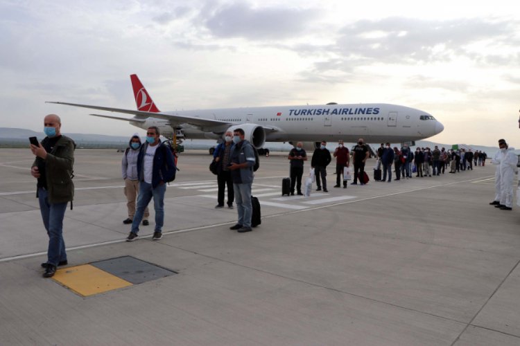 Bahreyn'den gelen 62 T&uuml;rk vatandaşı, Gaziantep'te karantinaya alındı