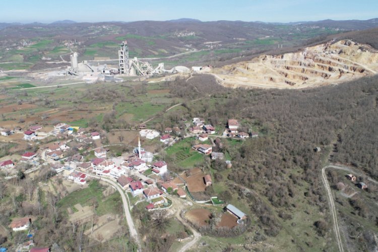 Mahalle halkı koronadan değil, tozdan maske takıyor