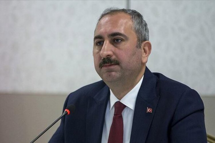 Bakan G&uuml;l'den 23 Nisan mesajı