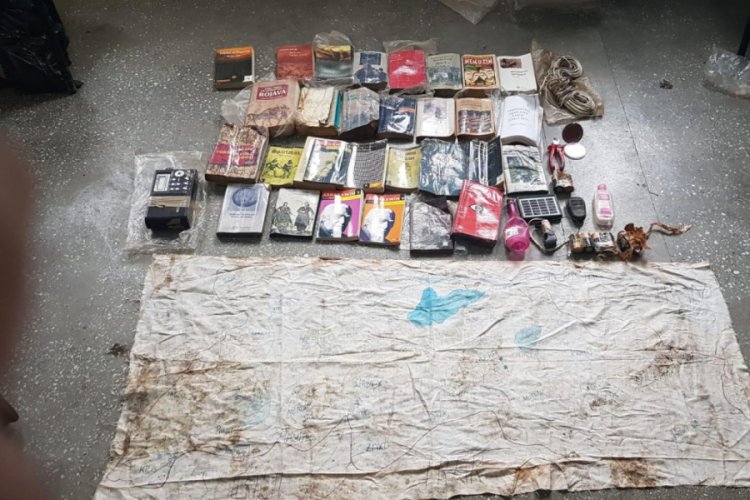 Ter&ouml;r &ouml;rg&uuml;t&uuml;ne ait &ccedil;ok sayıda malzeme ele ge&ccedil;irildi