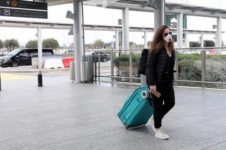 Kıbrıs'ta sokakta maske takma zorunluluğu getirildi