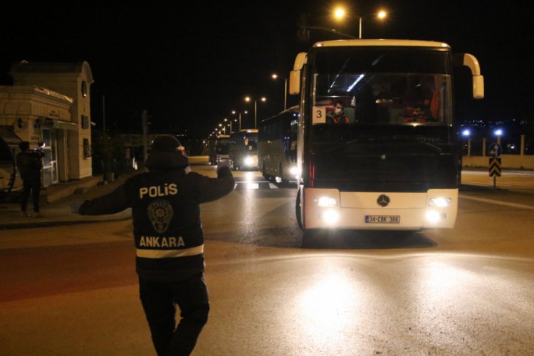 279 T&uuml;rk vatandaşı ile 50 Alman uyruklu yolcu karantinaya alındı