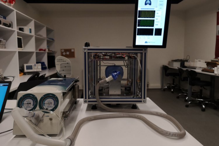 T&uuml;rk m&uuml;hendislerden y&uuml;zde y&uuml;z yerli solunum robotu