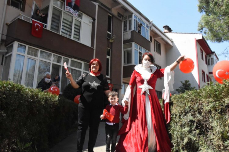 Bursa'da 23 Nisan'a &ouml;zel mini defile