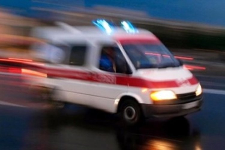 Devrilen trakt&ouml;r&uuml;n altında kalan s&uuml;r&uuml;c&uuml; &ouml;ld&uuml;